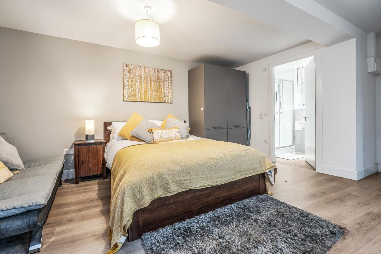 Spacious & Cosy Studio Flat In The Heart Of Edinburgh City Centre מראה חיצוני תמונה