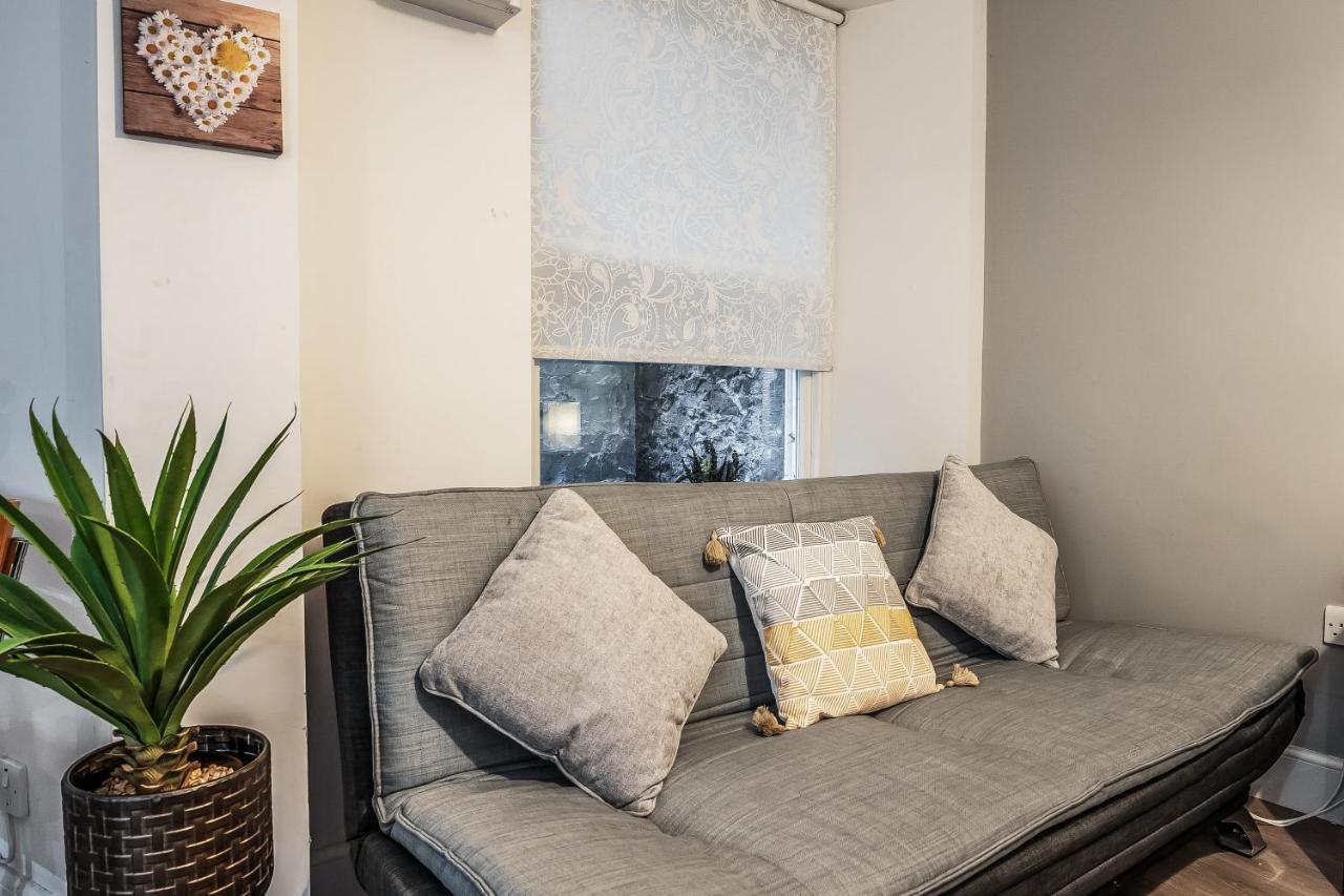 Spacious & Cosy Studio Flat In The Heart Of Edinburgh City Centre מראה חיצוני תמונה